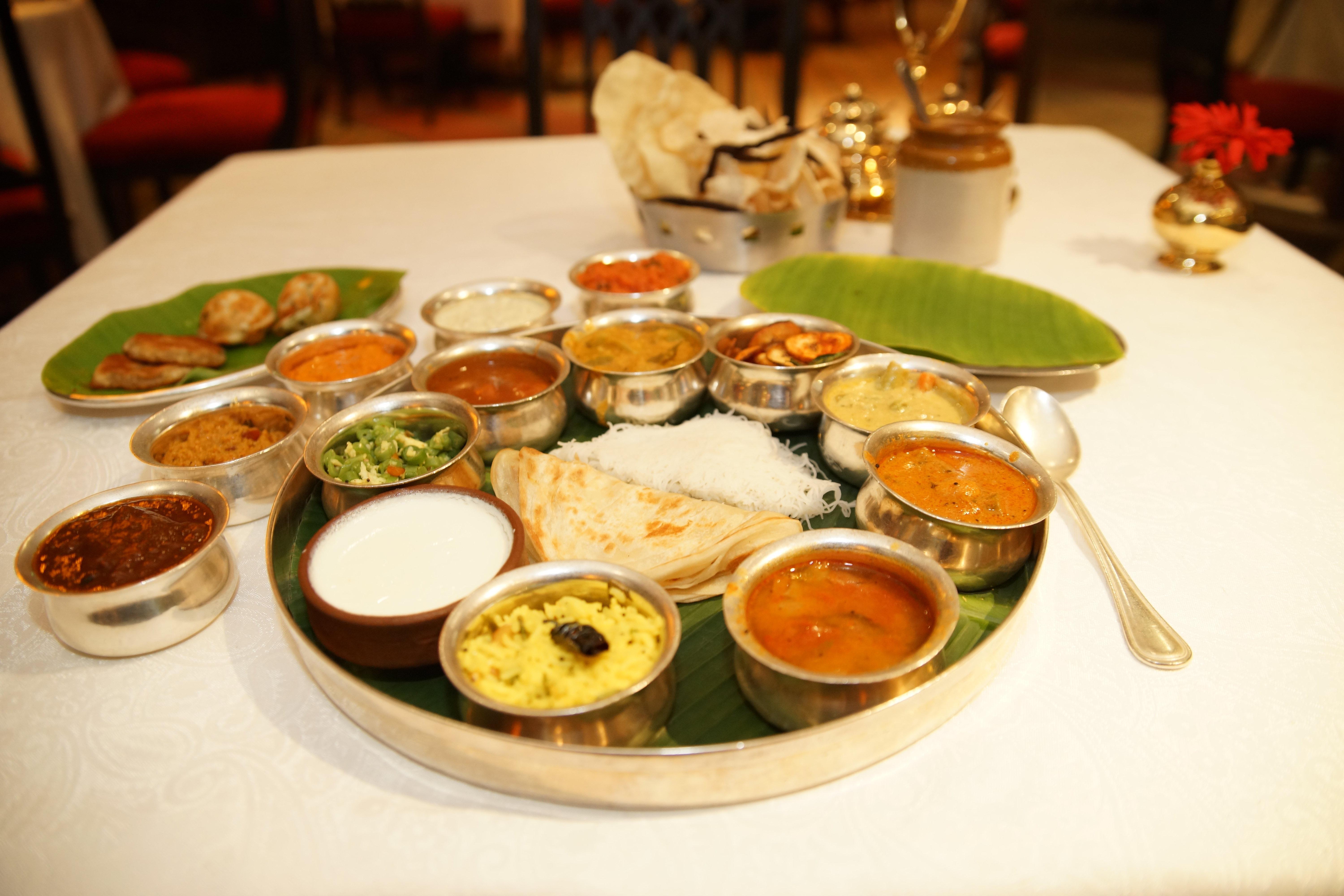 คราวน์ พลาซา เจนไน อัทยาร์ พาร์ค Hotel เชนไน ภายนอก รูปภาพ A vegetarian thali